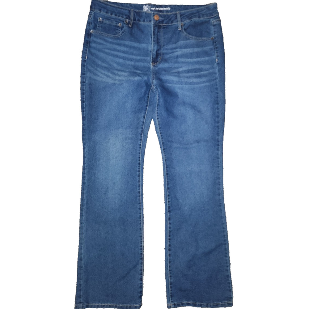 No Boundaries Blue Jeans Relaxed In Hips Bootcut Sz 15 Juniors Mid Rise
